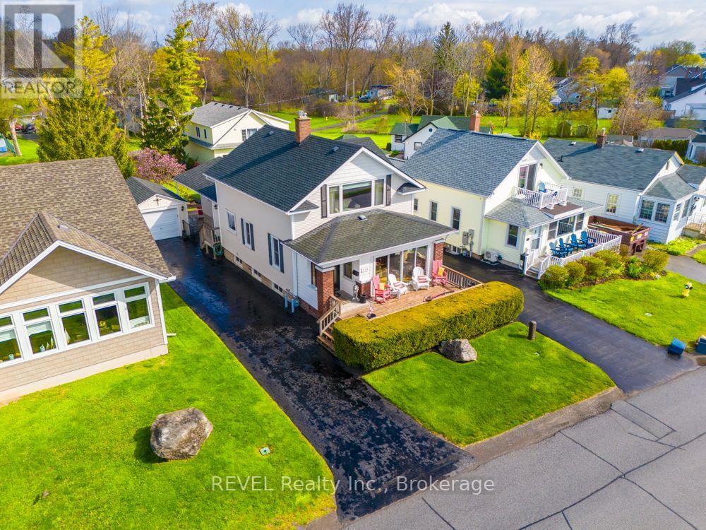 550 LAKESHORE ROAD - 38