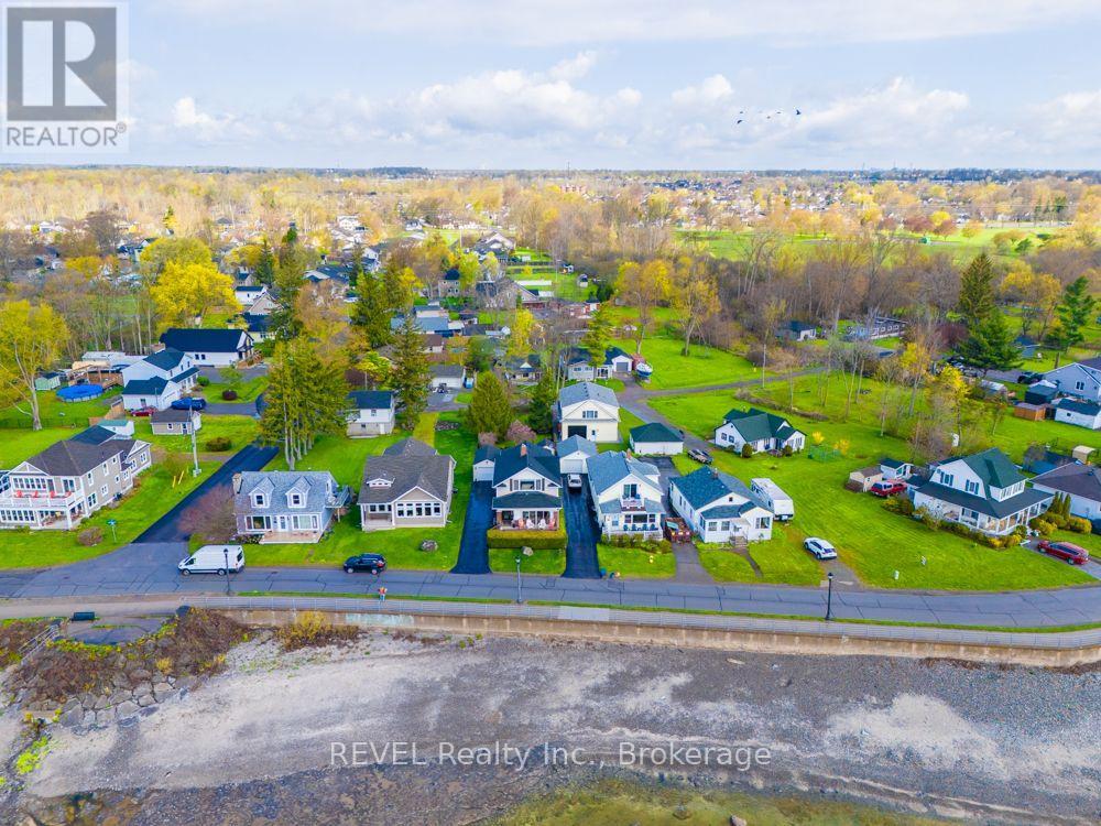 550 LAKESHORE ROAD - 40