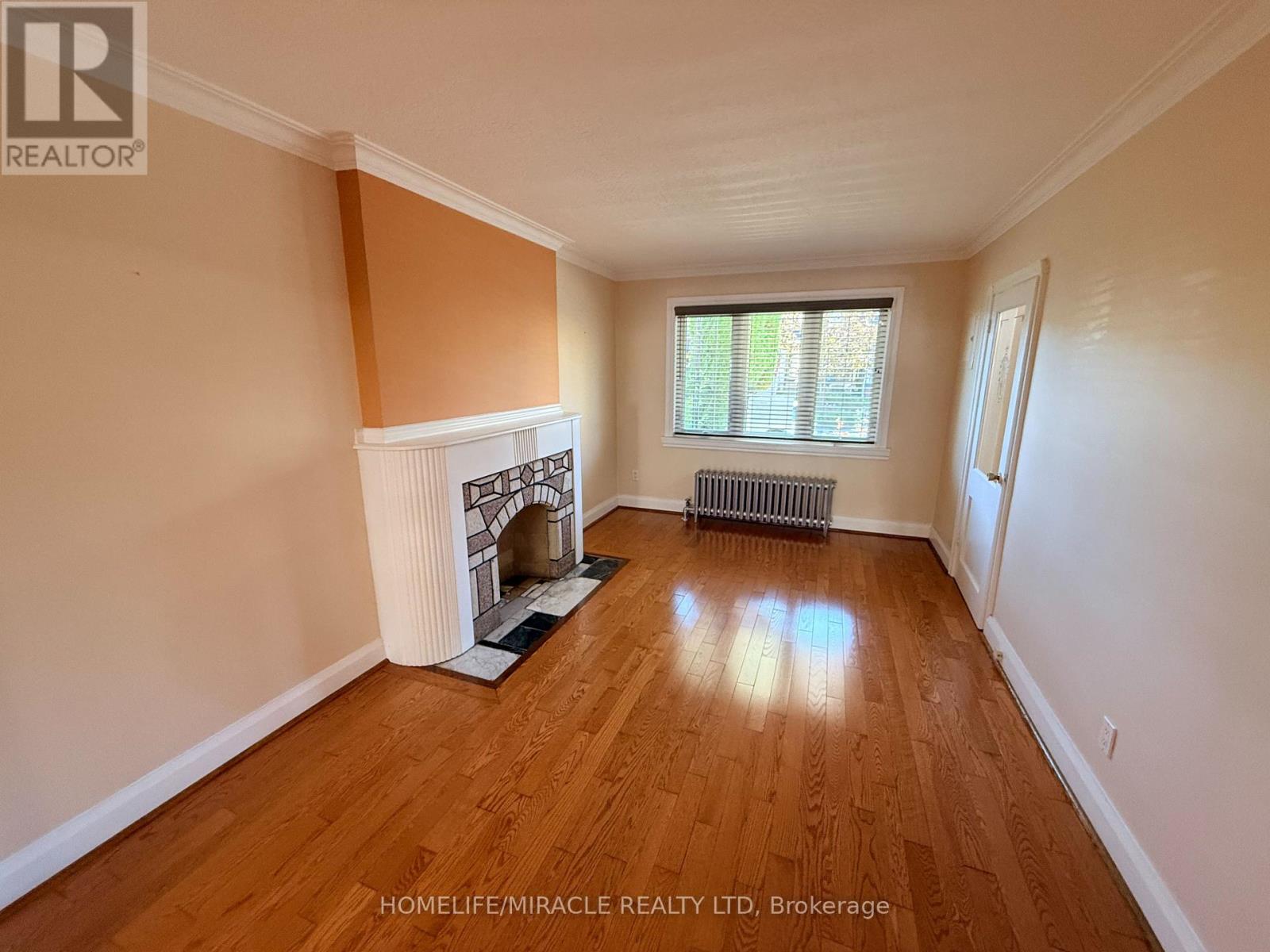 228 BROWNING AVENUE - 11
