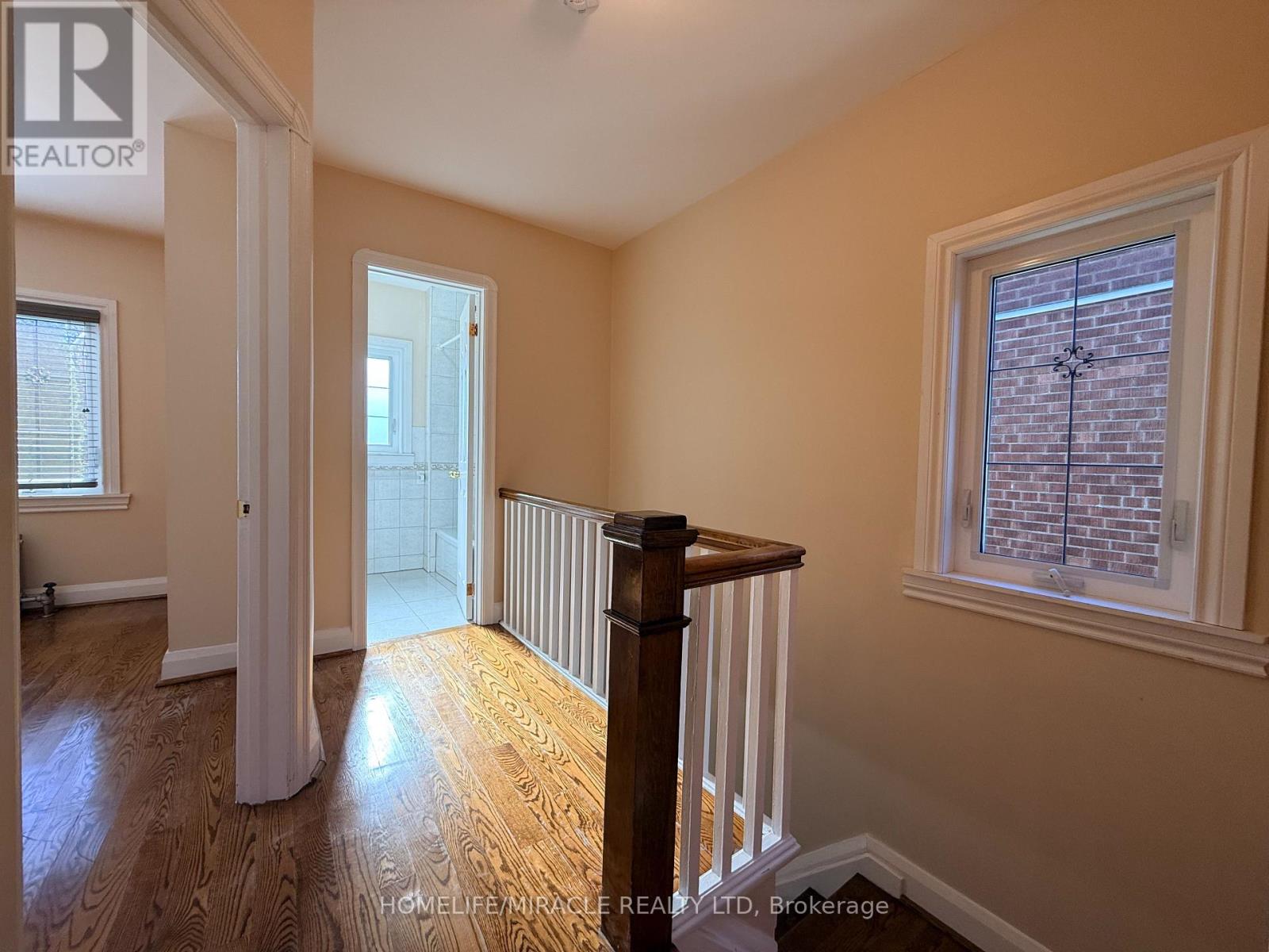 228 BROWNING AVENUE - 20