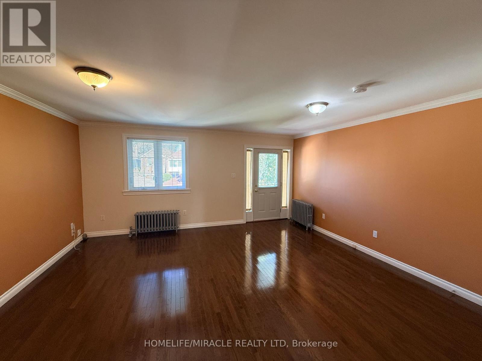 228 BROWNING AVENUE - 26