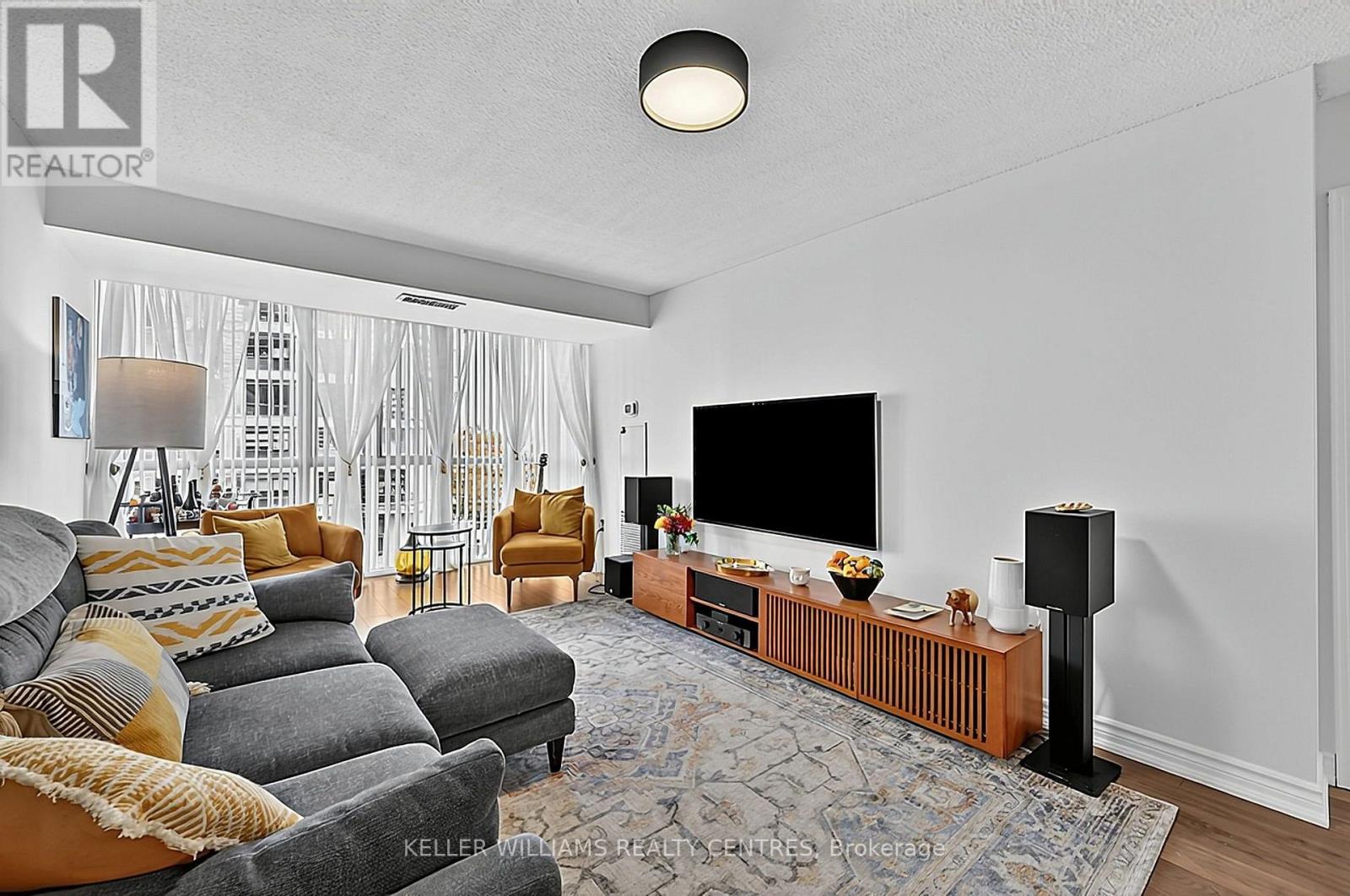 408- 270 Davis Drive, Newmarket, ON photo 14