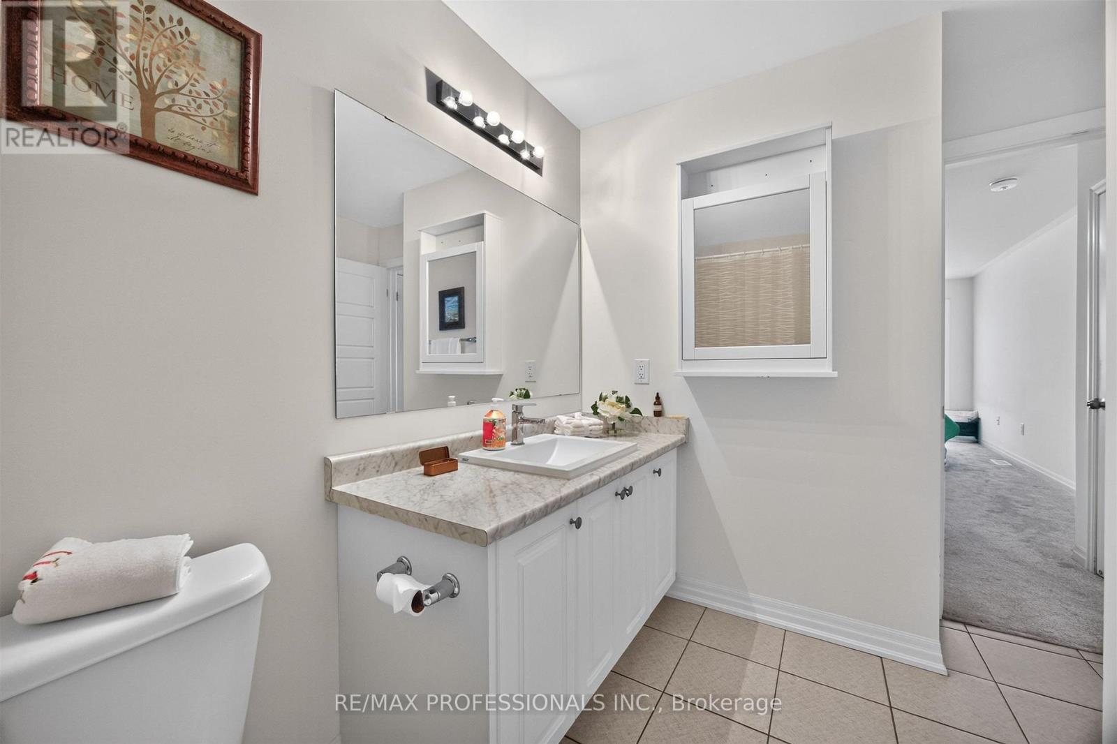 5 DELANO WAY - 38