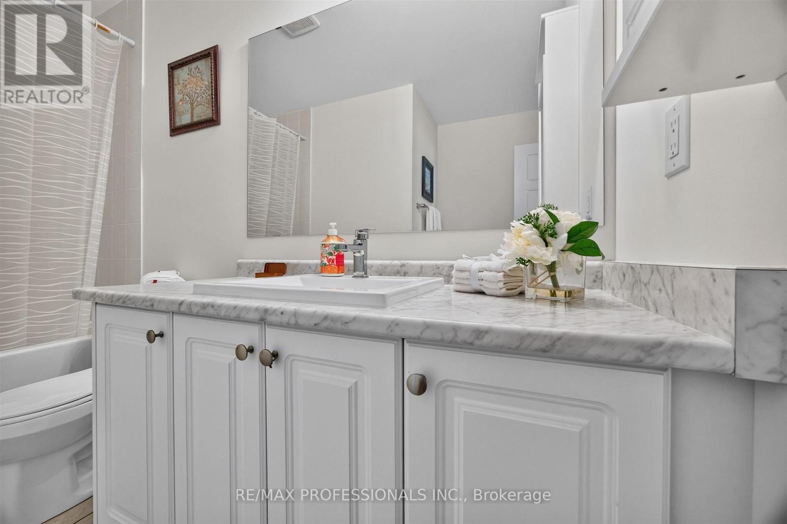 5 DELANO WAY - 39