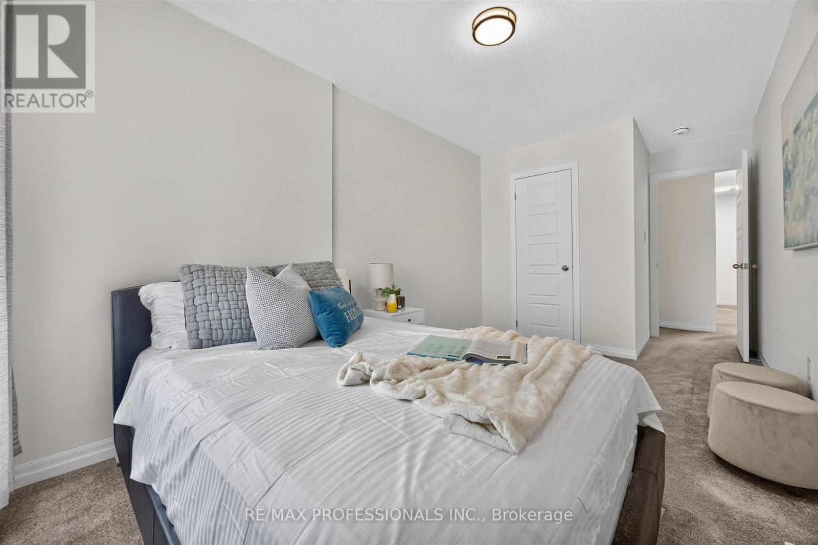 5 DELANO WAY - 45
