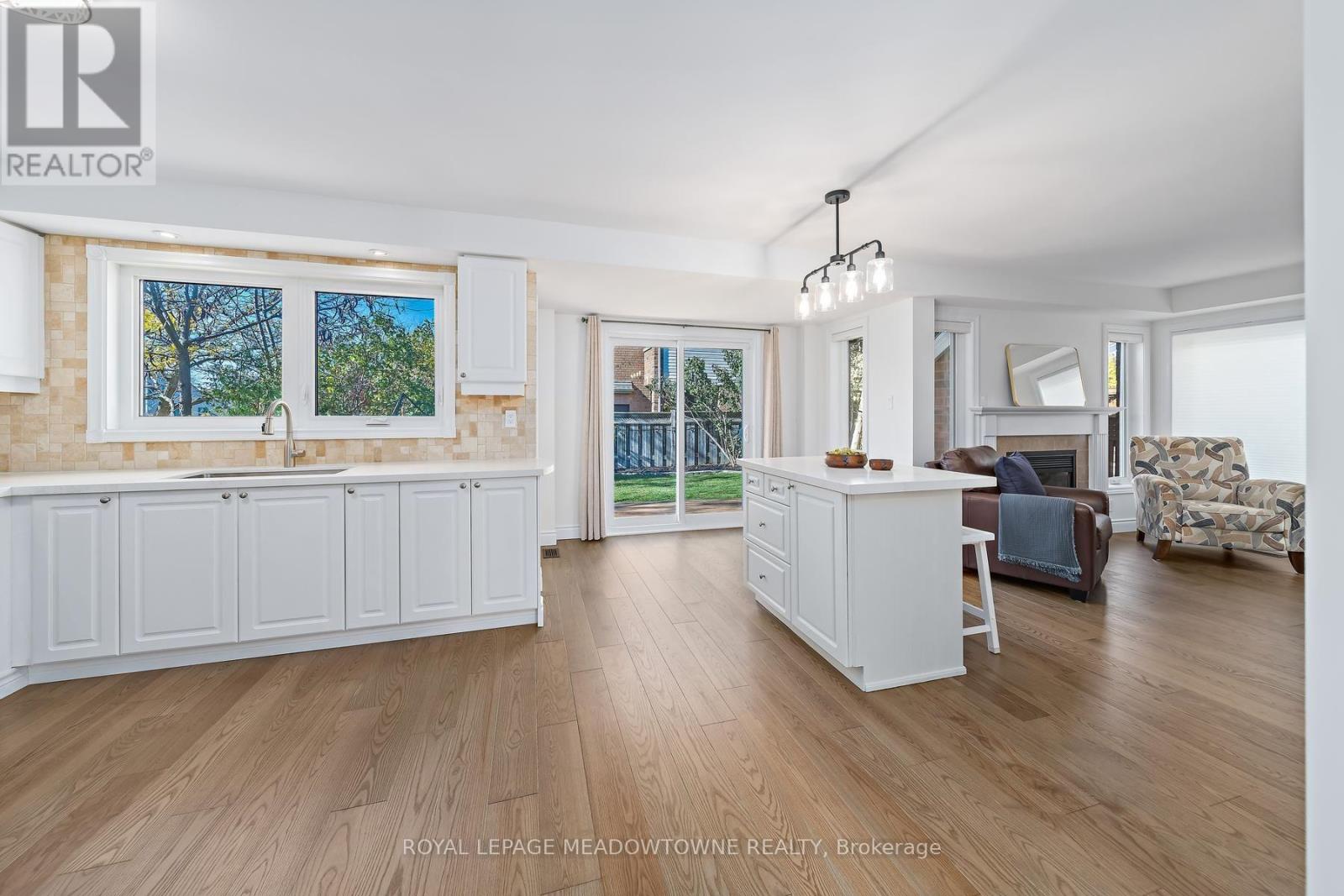 82 Eaton Street, Halton Hills, ON photo 21