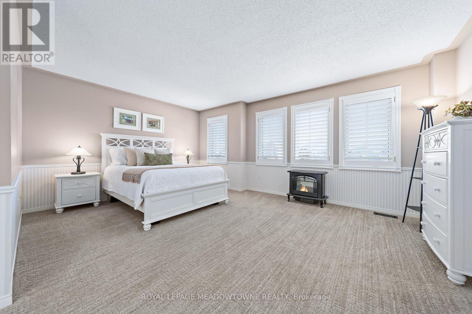 82 Eaton Street, Halton Hills, ON photo 28