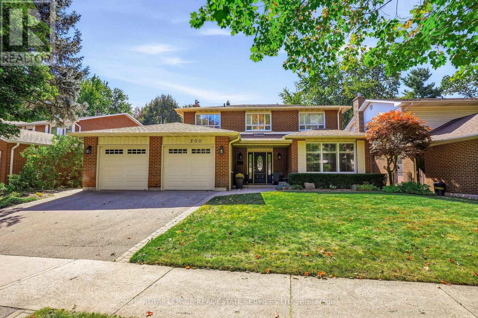 200 All Saints Crescent, Oakville, ON photo 2