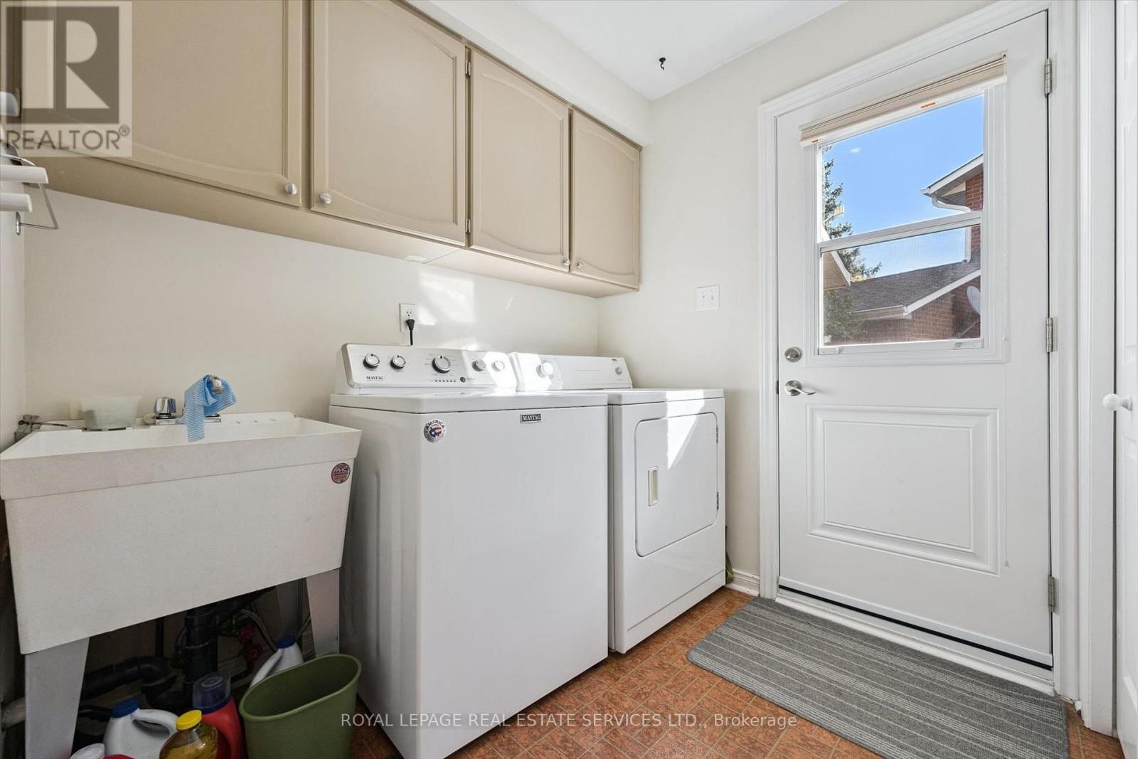 200 All Saints Crescent, Oakville, ON photo 21