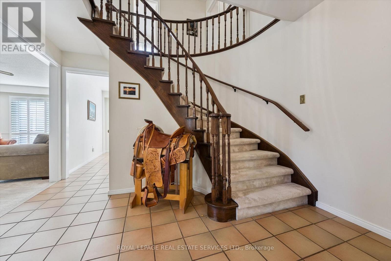 200 All Saints Crescent, Oakville, ON photo 22