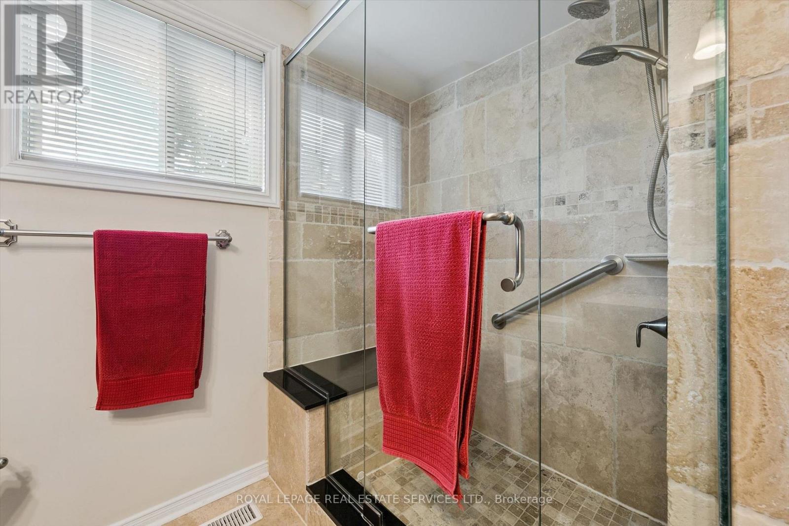 200 All Saints Crescent, Oakville, ON photo 29