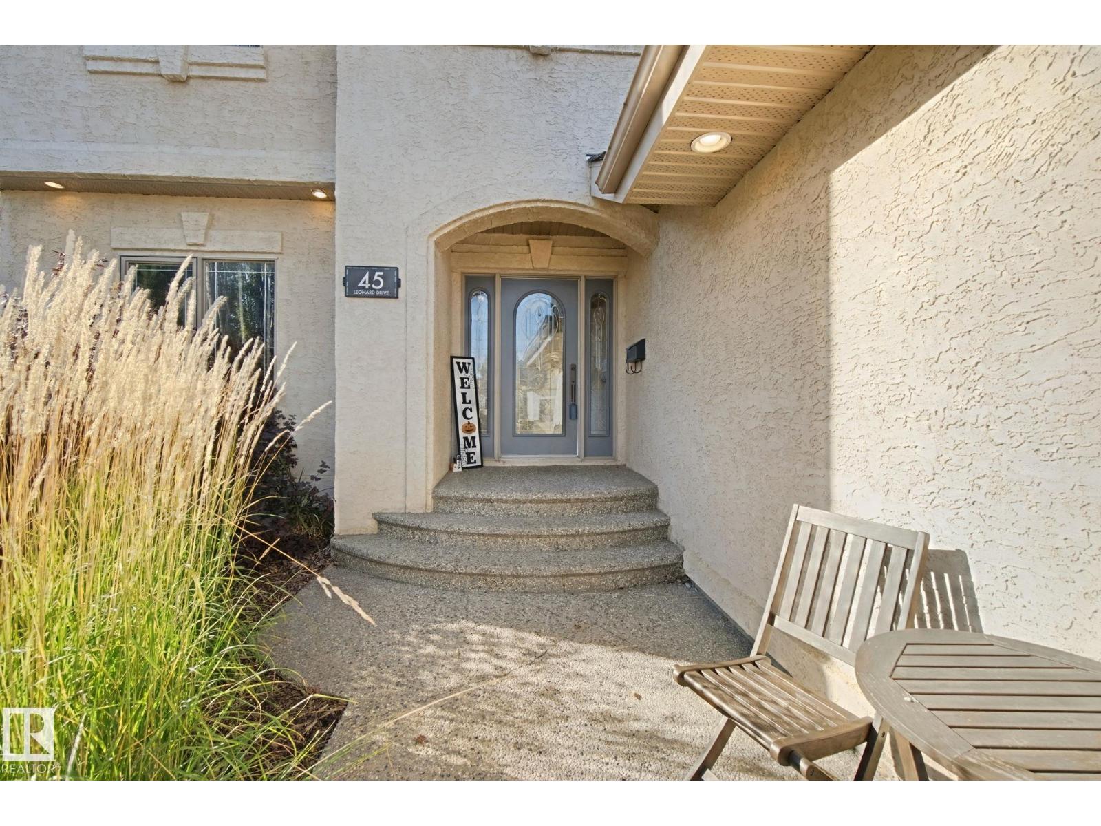 45 LEONARD DR photo 4