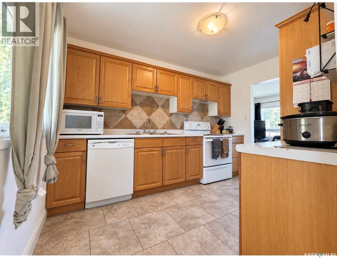 40 King STREET W, Yorkton — photo 8