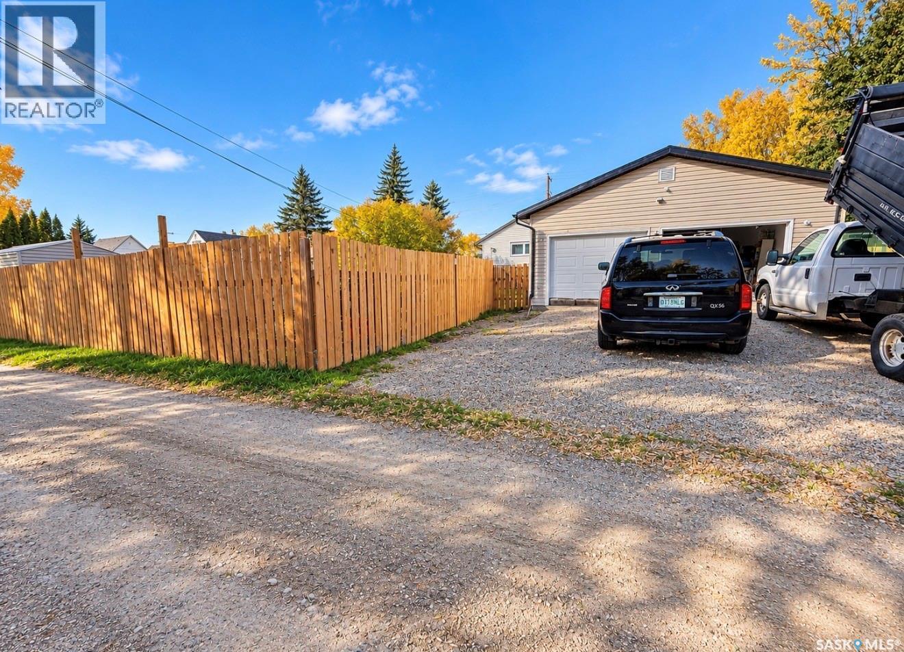 40 King STREET W, Yorkton — photo 3
