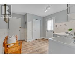 Bedroom 2 - 8 Blue Spruce Court, Kitchener, ON N2N1L1 Photo 16
