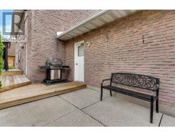 8 Blue Spruce Court, Kitchener, ON N2N1L1 Photo 33