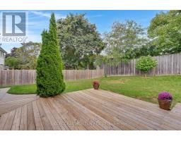 8 Blue Spruce Court, Kitchener, ON N2N1L1 Photo 35