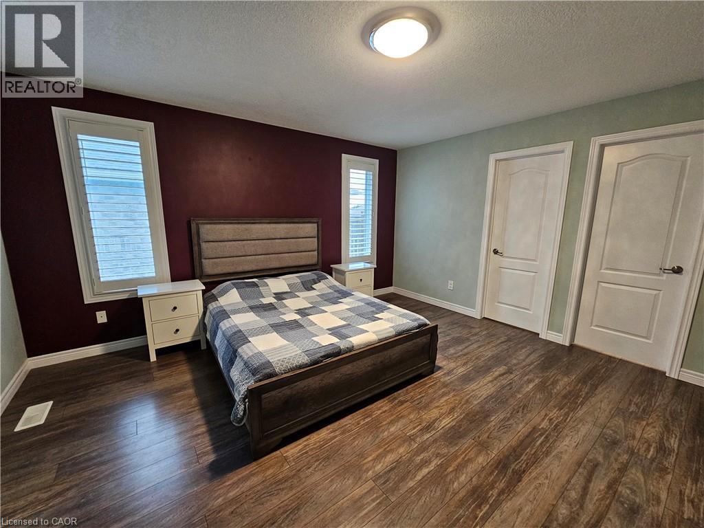 Photo 20 of 50