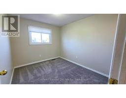852 Attersley Drive, Oshawa, ON L1K1T9 Photo 19