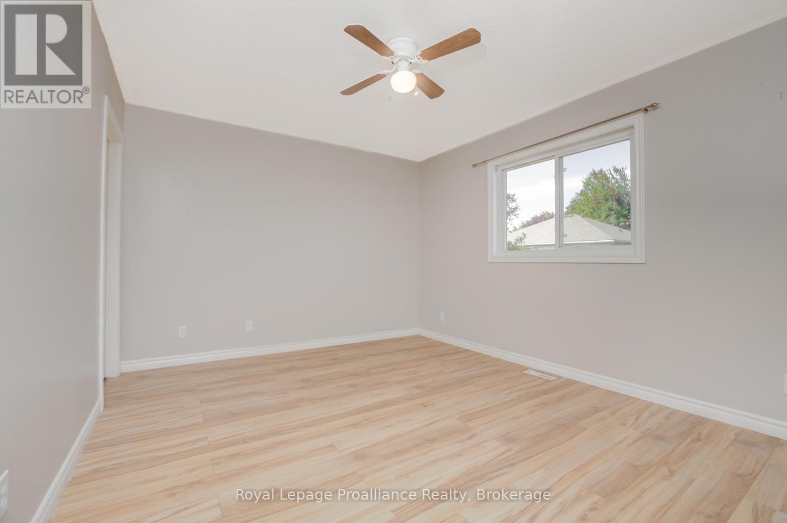 120 RAGLAN STREET - 14