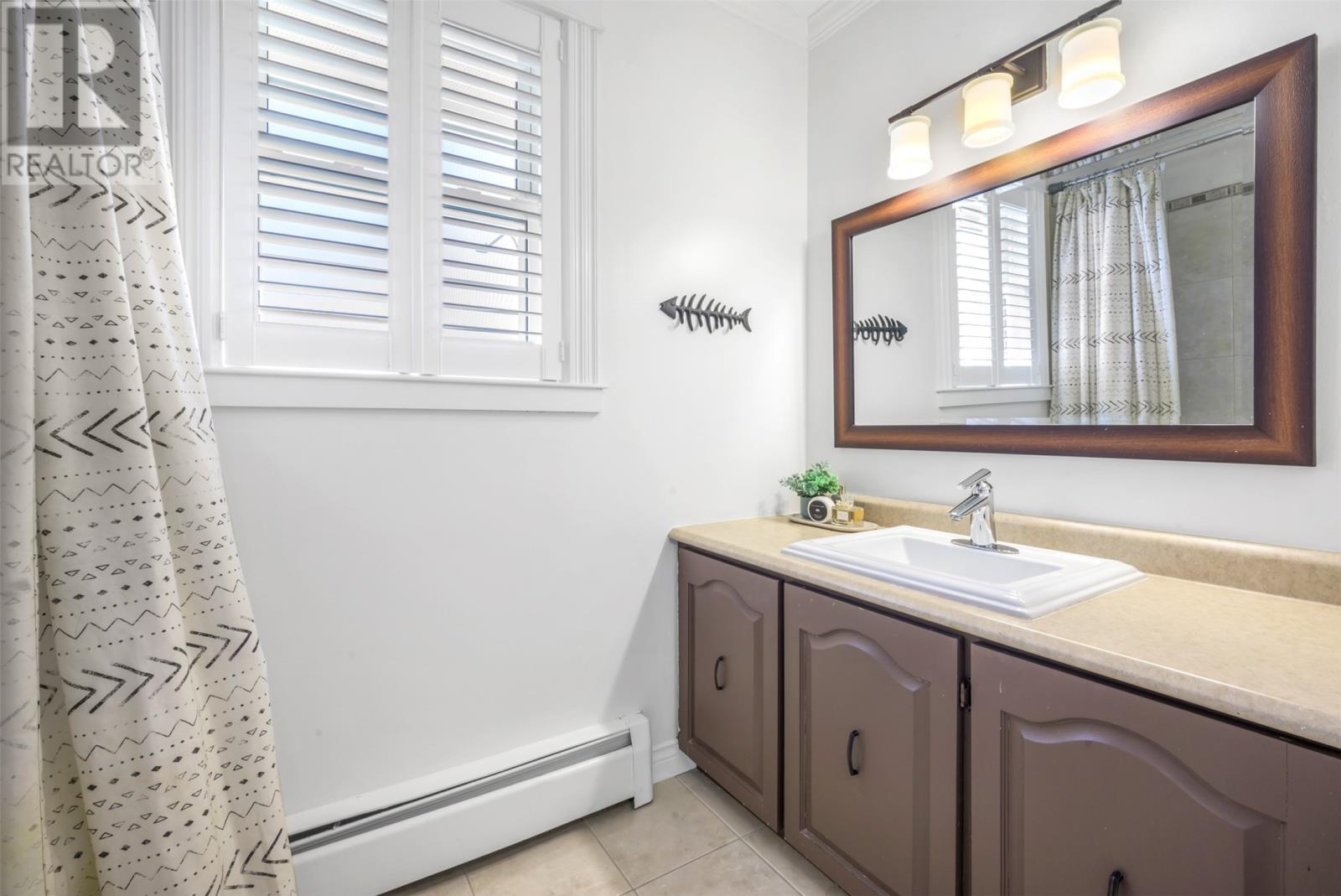 5 Labrador Place - 35