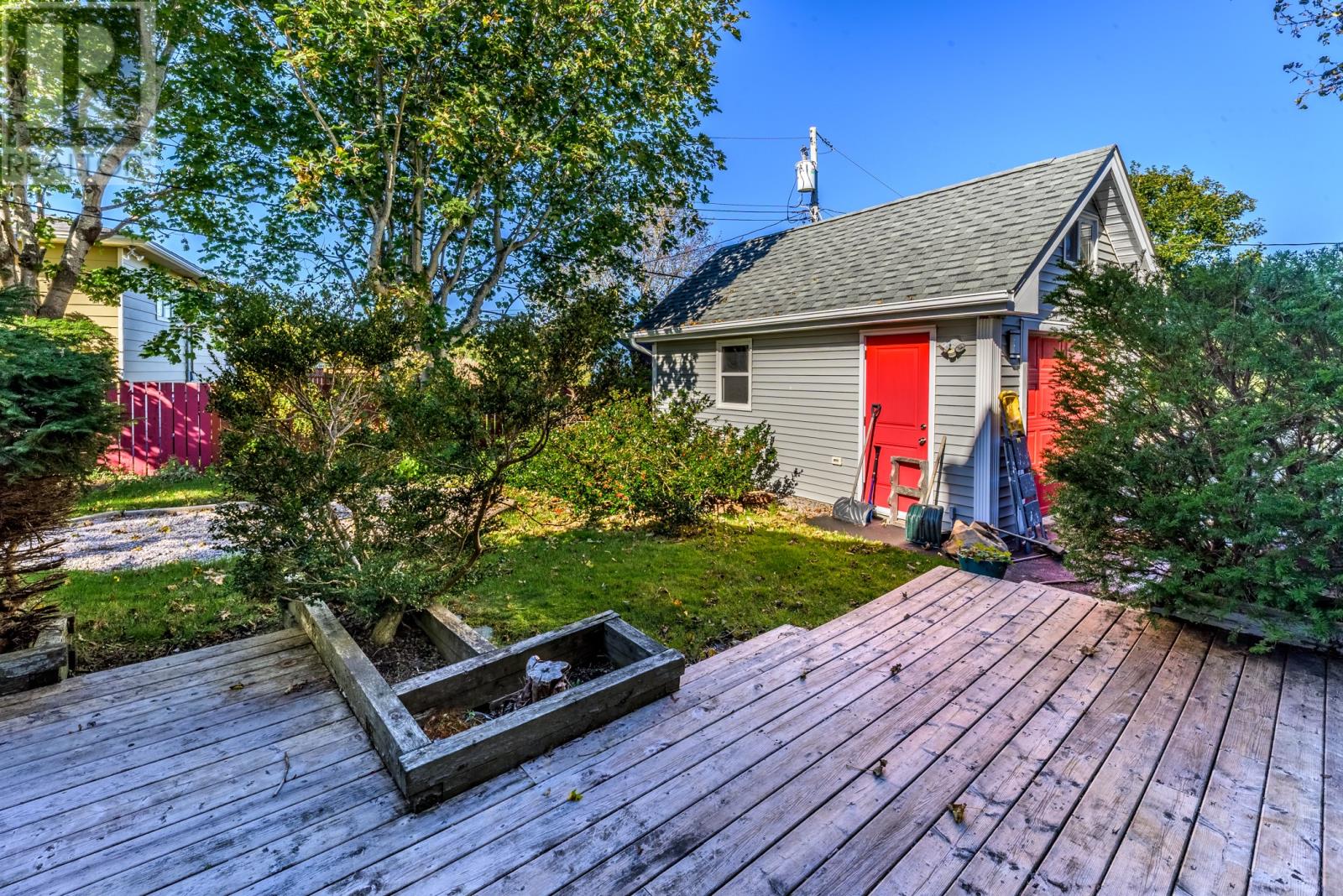 5 Labrador Place - 43