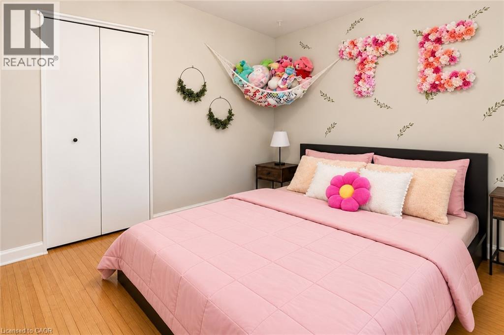 241 THORNER Drive - 15