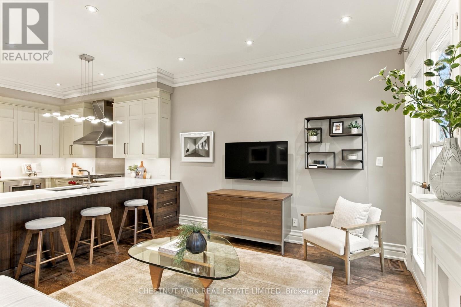 117 GLENGARRY AVENUE - 21