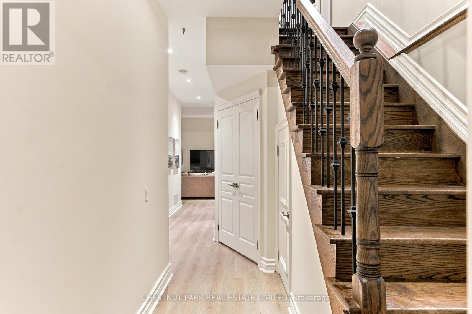 117 GLENGARRY AVENUE - 40