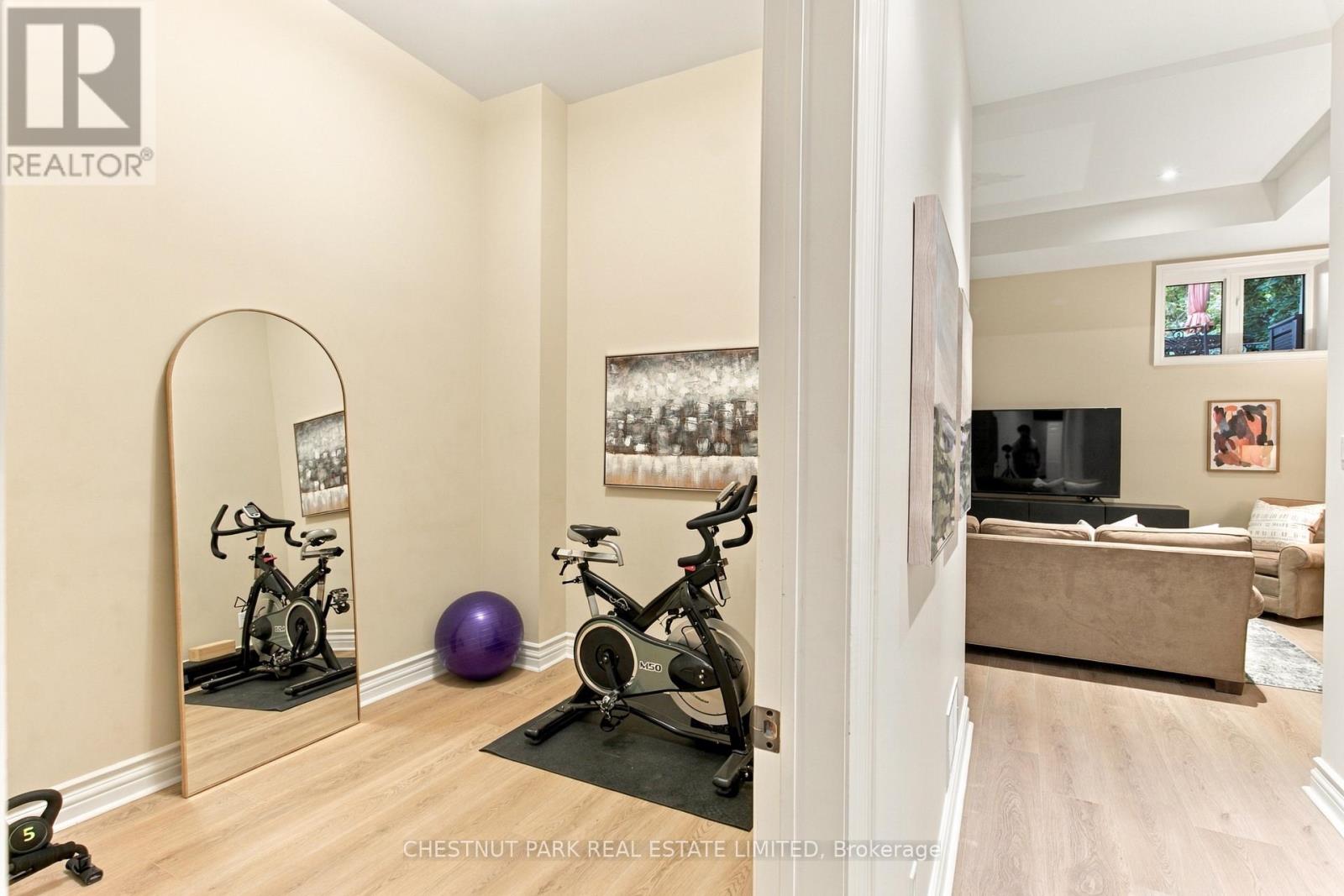 117 GLENGARRY AVENUE - 43