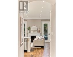 Bedroom 4 - 117 Glengarry Avenue, Toronto, ON M5M1E1 Photo 11