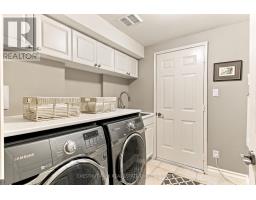117 Glengarry Avenue, Toronto, ON M5M1E1 Photo 44