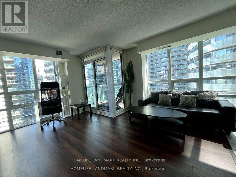 19 Grand Trunk Unit 1706 photo 4