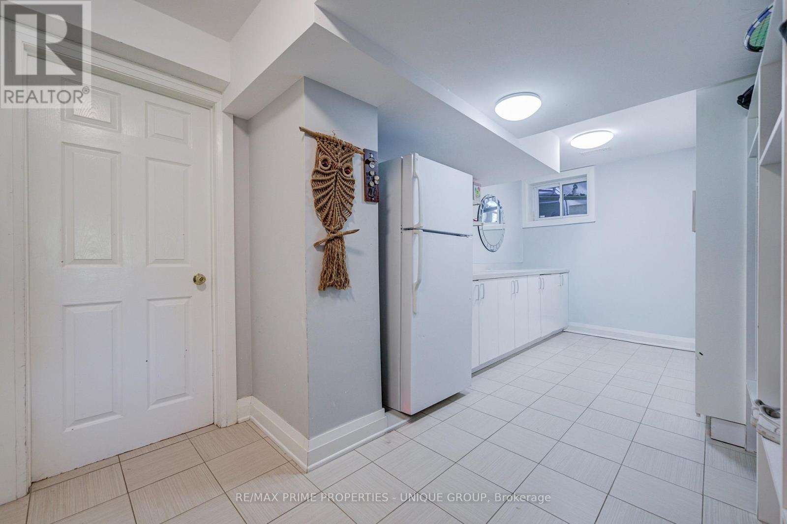 24 Cedarbank Crescent, Toronto, ON photo 38