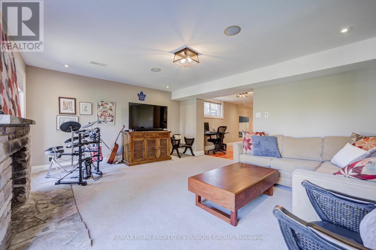 24 Cedarbank Crescent, Toronto, ON photo 42