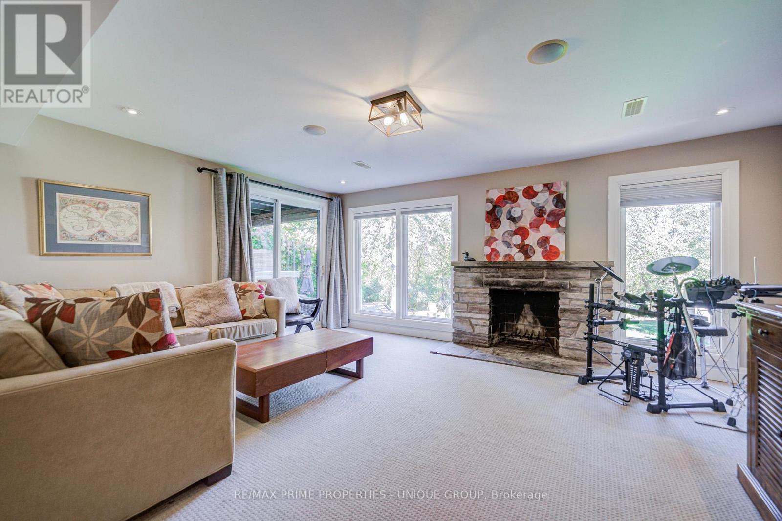24 Cedarbank Crescent, Toronto, ON photo 43