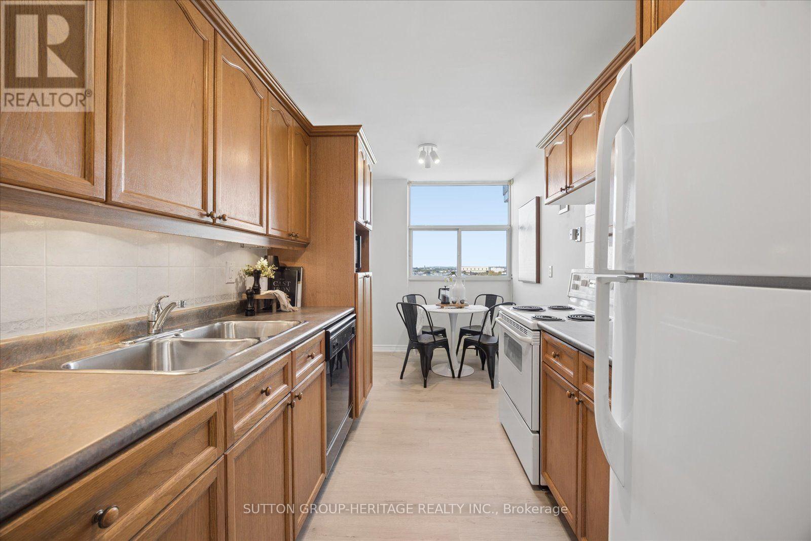 #1406 44 FALBY COURT - 17