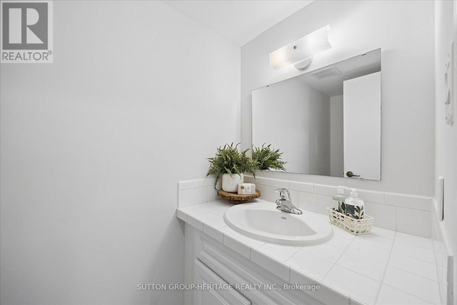 #1406 44 FALBY COURT - 28