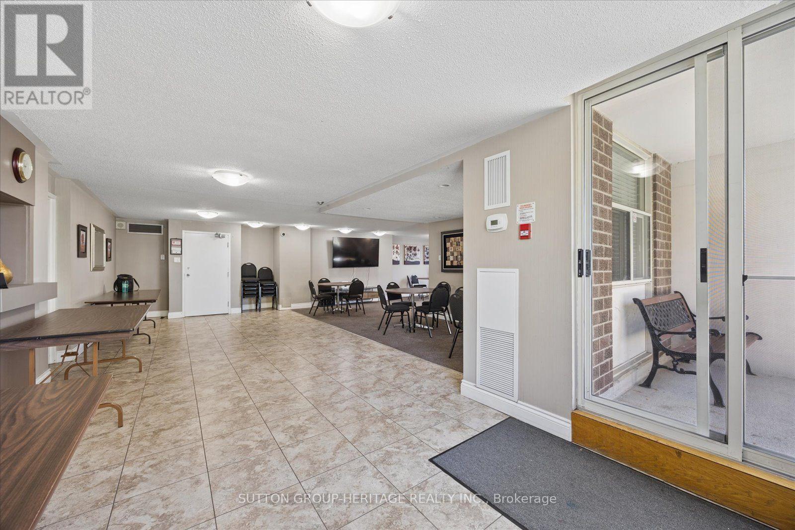 #1406 44 FALBY COURT - 36