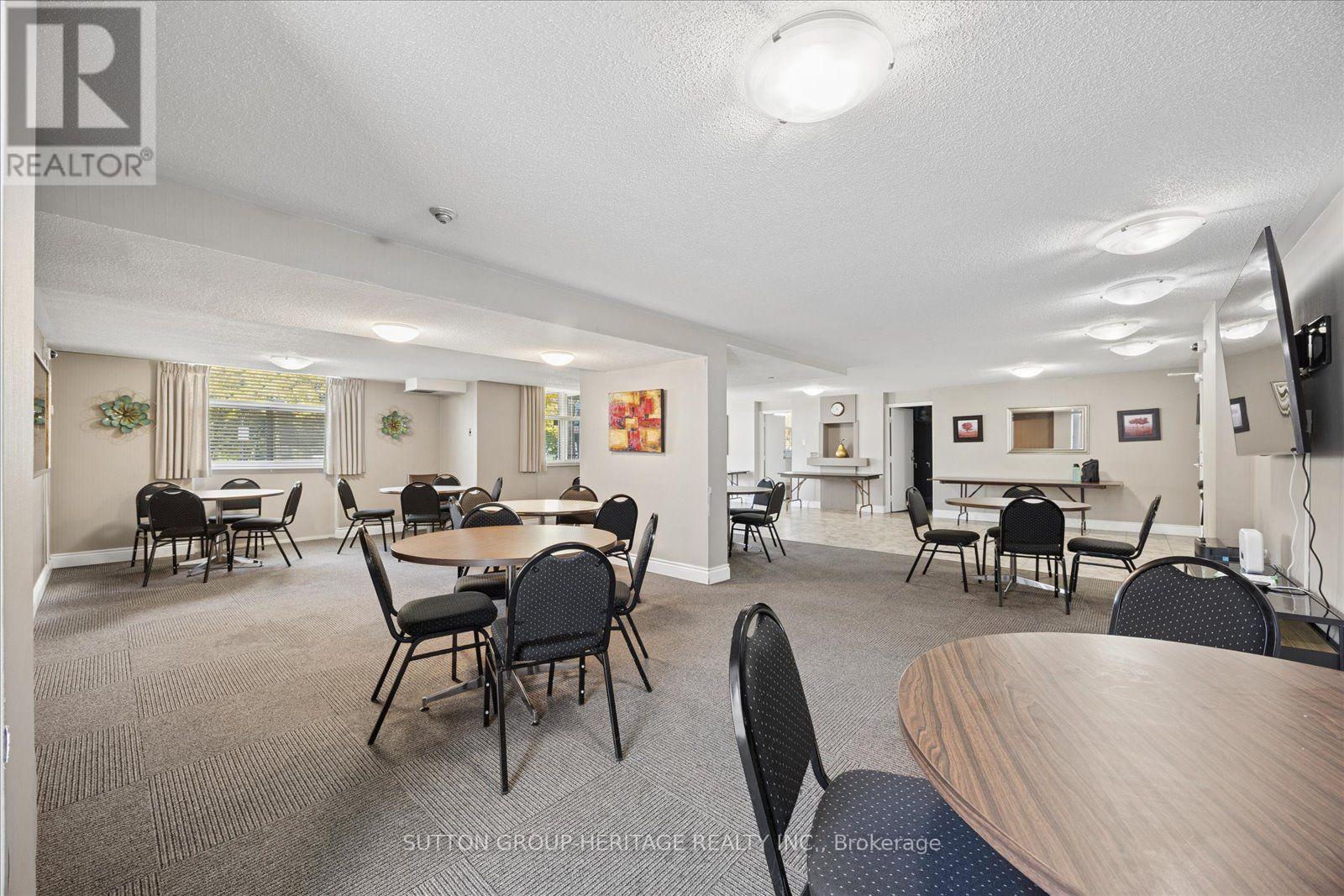 #1406 44 FALBY COURT - 37