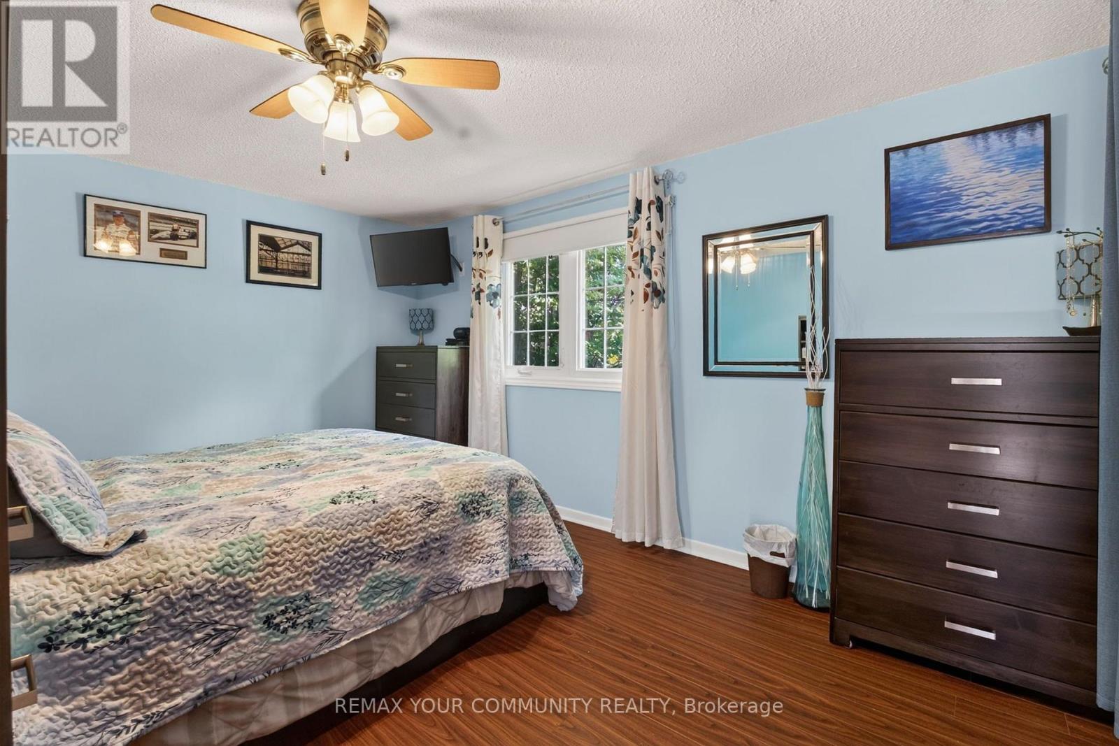 6 Stanbridge Court, Toronto, ON photo 8
