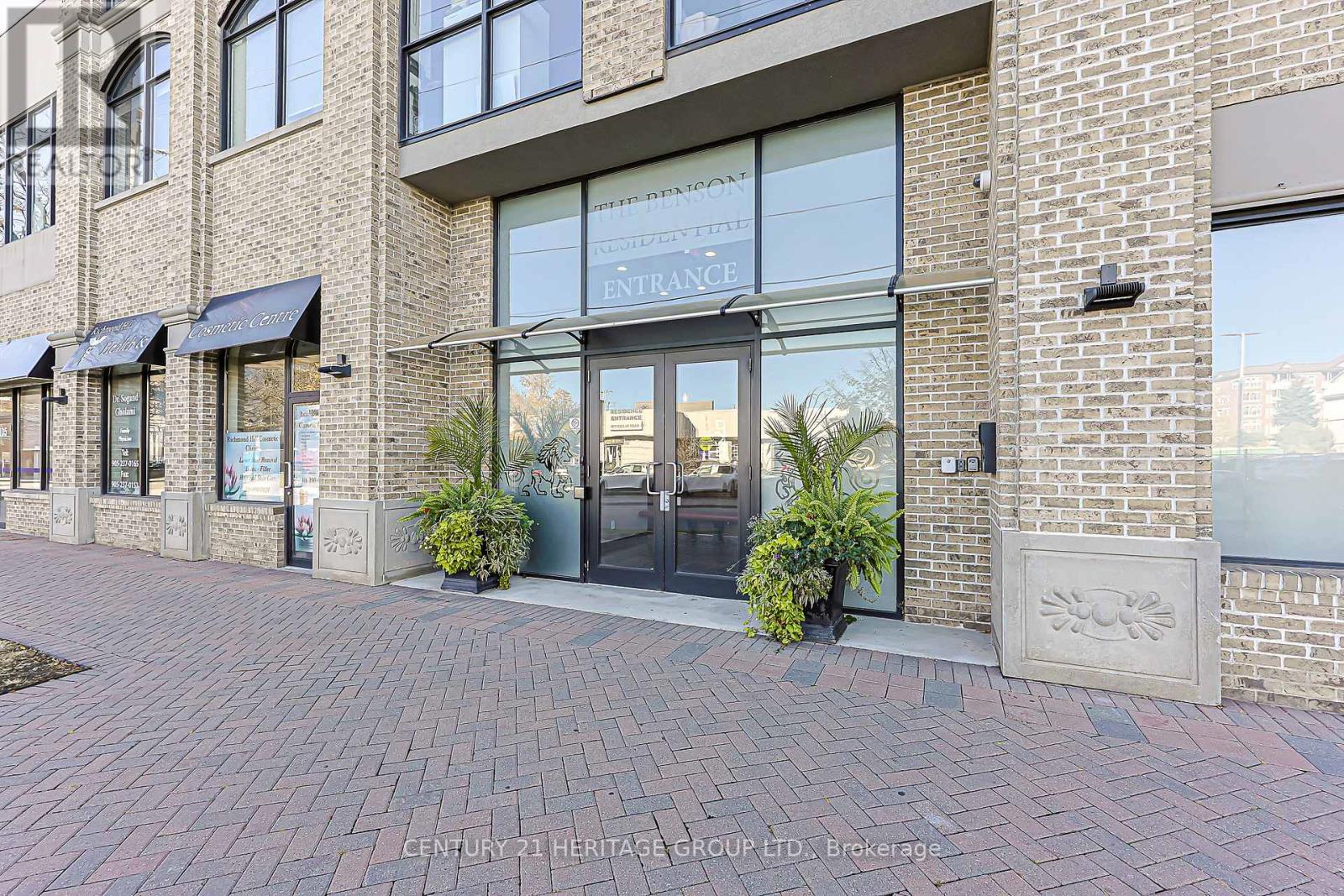 507- 10376 Yonge Street, Richmond Hill, ON photo 3