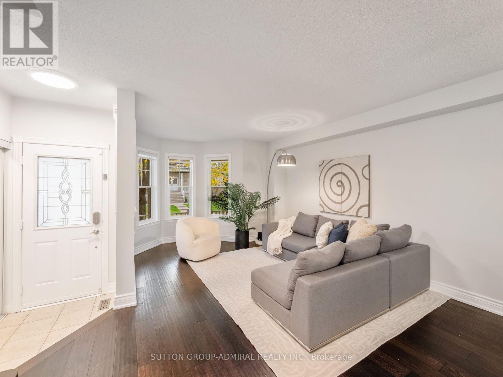 5 Melia Lane, Vaughan, ON photo 4