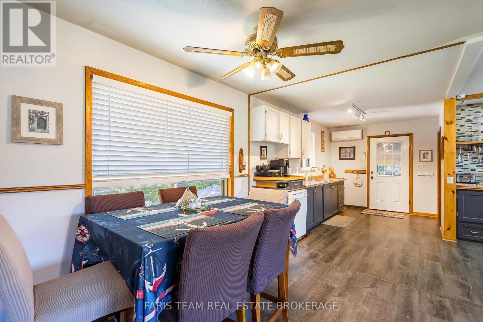 7 COUCHICHING CRESCENT - 9