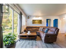 7 Couchiching Crescent, Tiny, ON L9M0C6 Photo 11