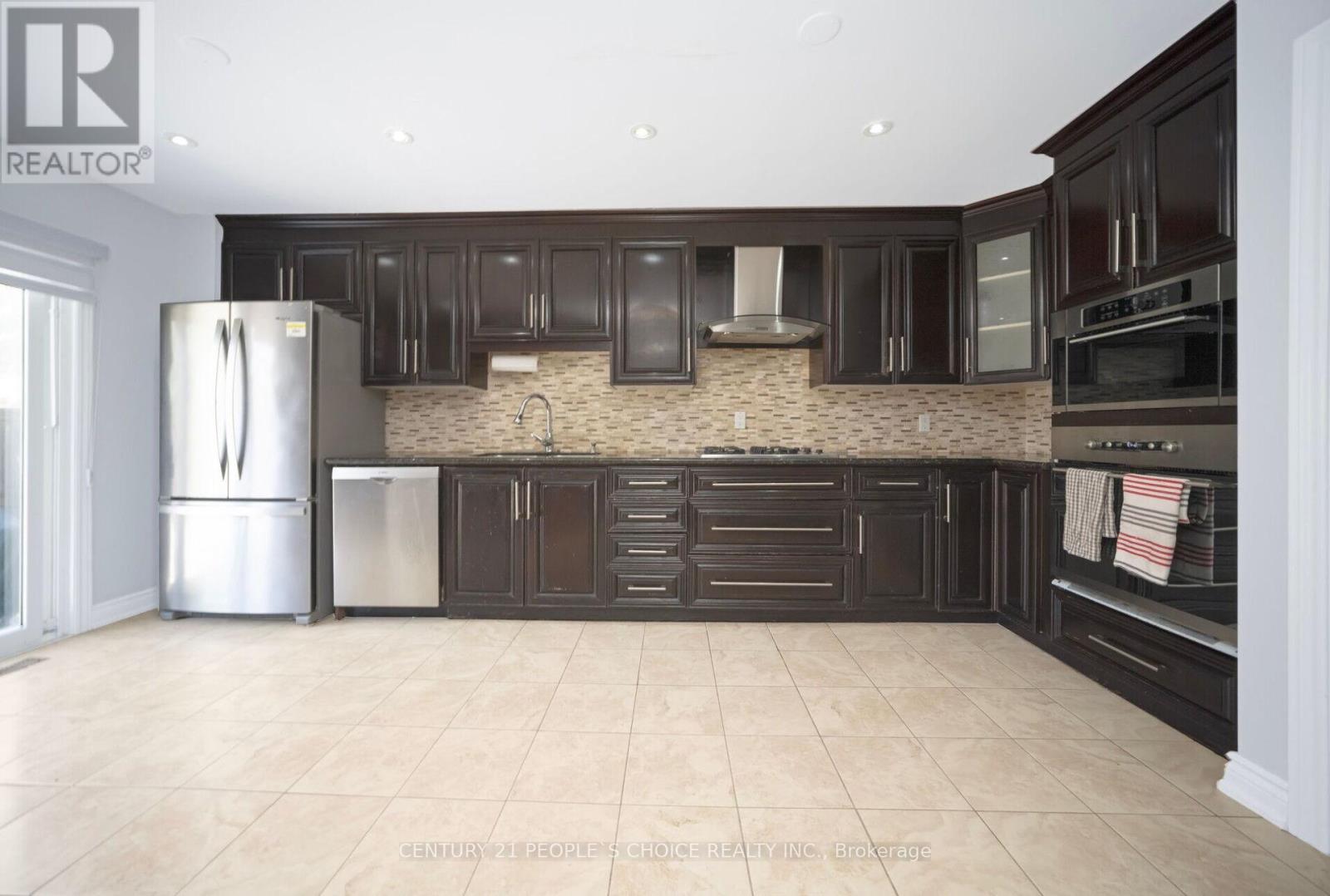 2 CHECKERBERRY CRESCENT - 15