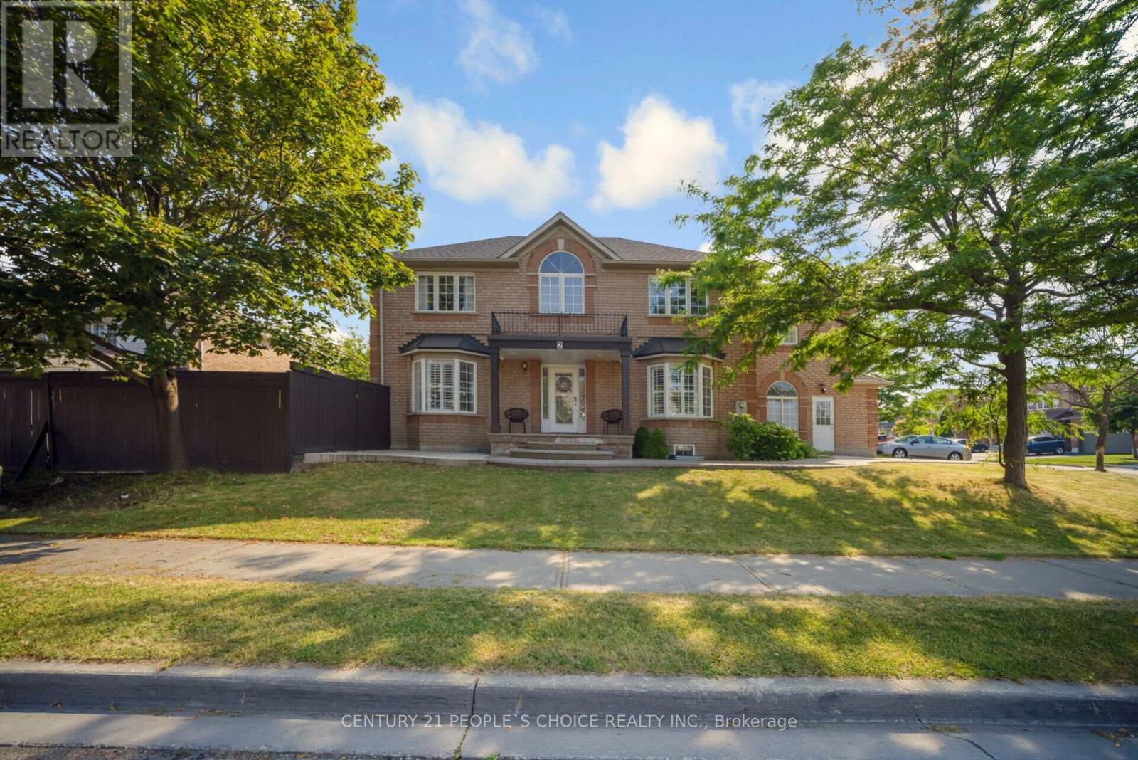 2 Checkerberry Crescent, Brampton, ON photo 2