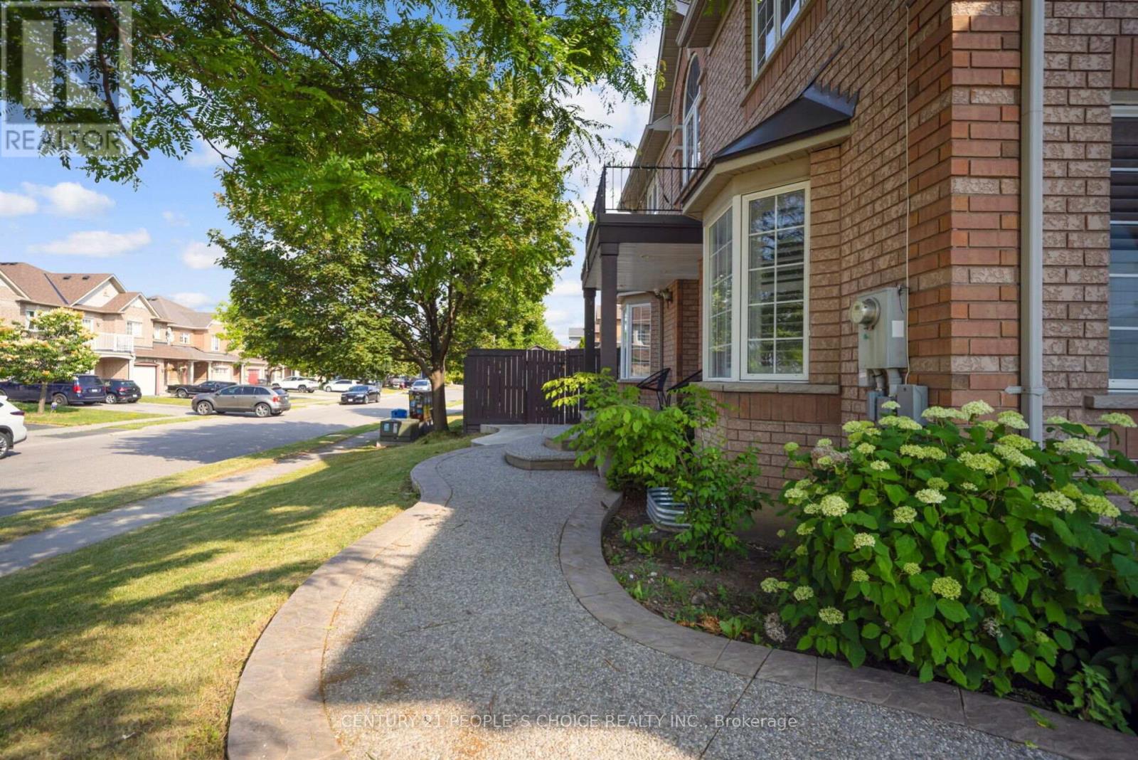 2 Checkerberry Crescent, Brampton, ON photo 7