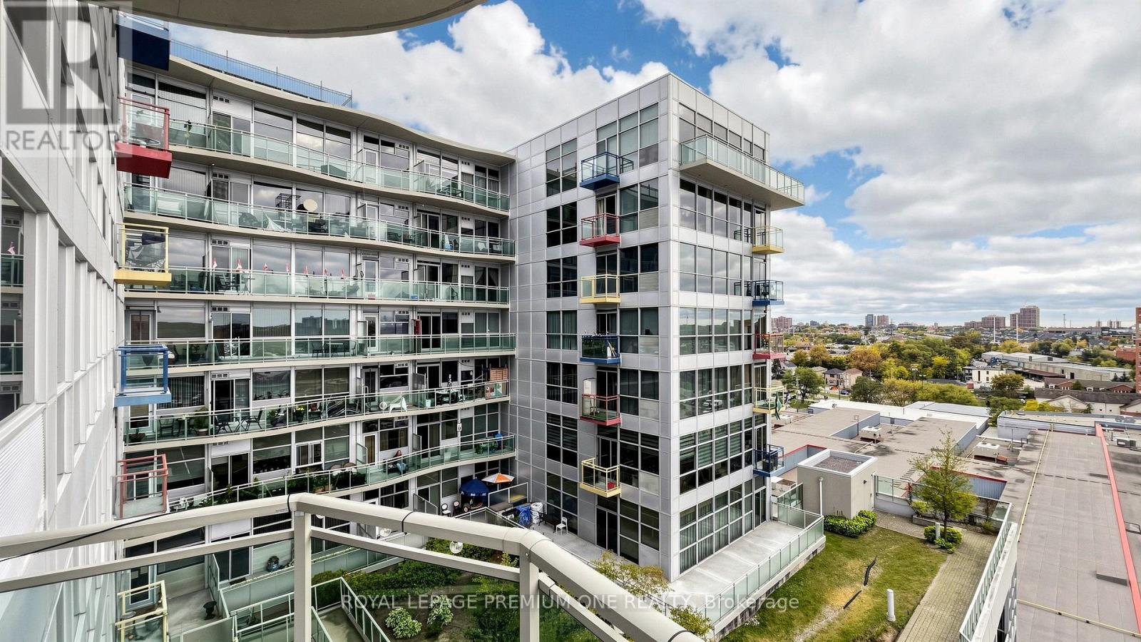 824- 1600 Keele Street, Toronto, ON photo 2