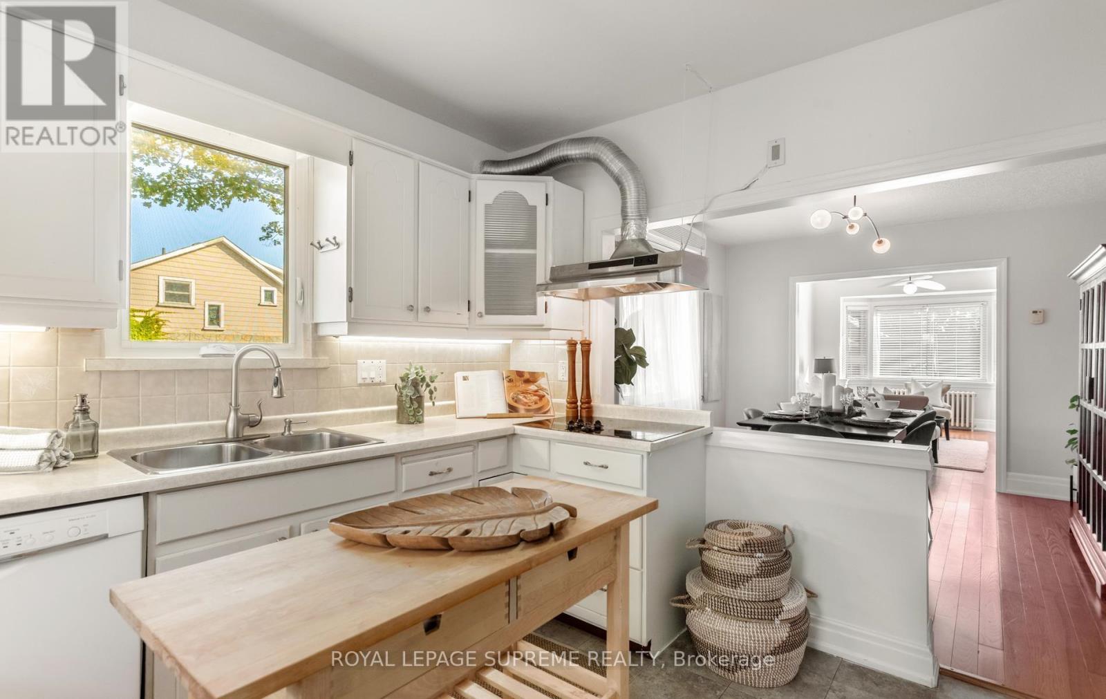 54 East Drive, Toronto, ON photo 14